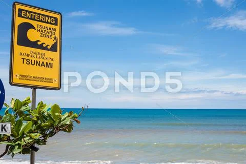 Tsunami sign Stock Photos