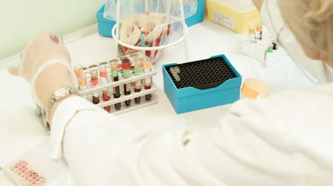 Tubes of blood - sampling data Vidéo 37344520