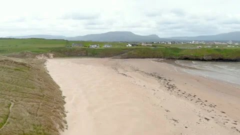 Tullan Strand, famous surf beach. Co. Donegal, Ireland. Speed ramp effect. 스톡 동영상 252240229