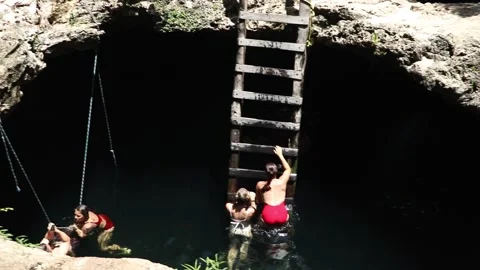 Tulum Cenote 스톡 동영상 157185853