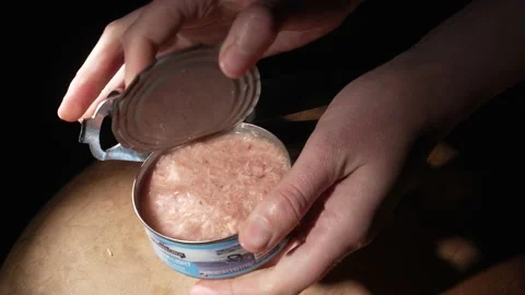 Tuna can being opened closeup Stock Footage 150529663