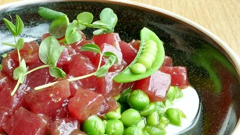 Tuna tartare with crushed peas Stock Footage