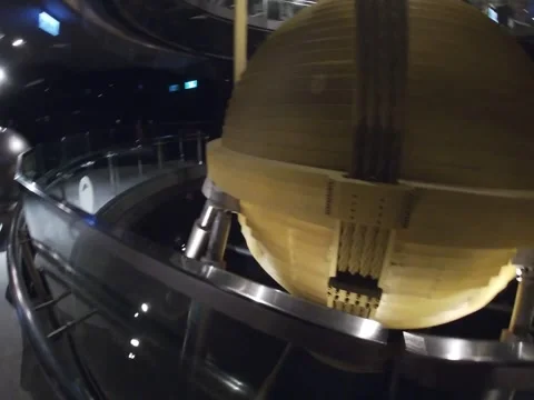 Tuned Mass Damper Ball Inside Taipei 101 Tower, Taipei, Taiwan 库存影片 343533816