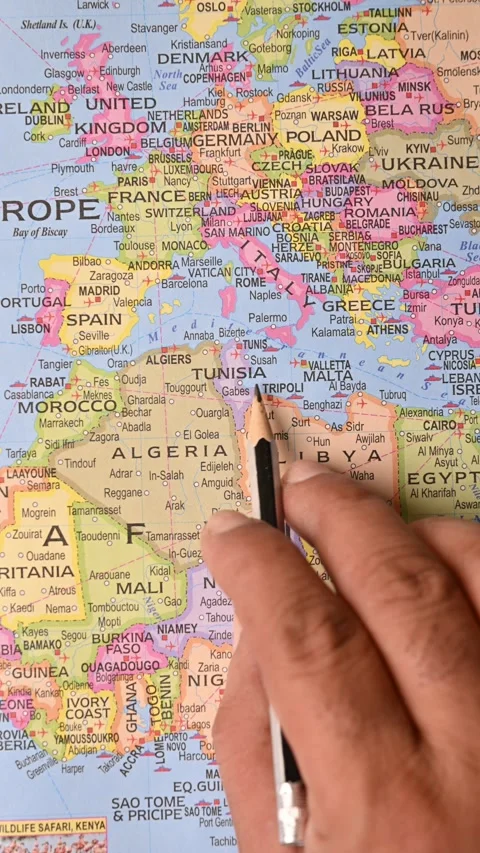 Tunisia highlighted on world map with pencil pointing Stock Footage 329341818