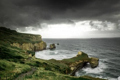 Tunnel beach view during cloudy weather, Dunedin, New Zealand Foto stock