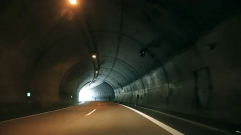 Tunnel car drive Vídeos de archivo 75078210