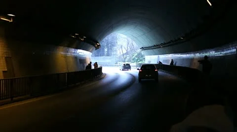 Tunnel Video stock 21998702