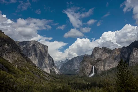 Tunnel View Clouds Video stock 242886613