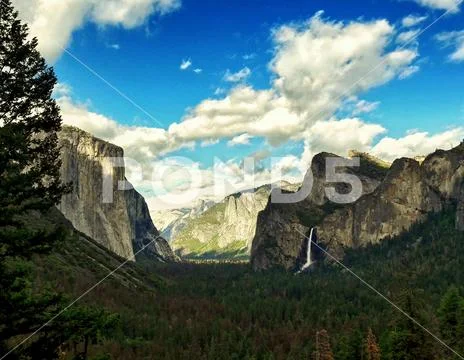Tunnel view in yosemite national park, california usa Stock Photos