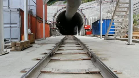 Tunneling002 Video stock 10908913