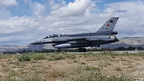 Turaf Turkish air force, General Dynamics F-16 Fighting Falcon,' make ta 07 1023 Stock Footage 201119995