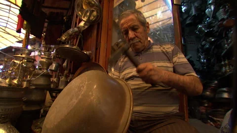 Turkey gaziantep coppersmiths bazaar Stock Footage 166814807