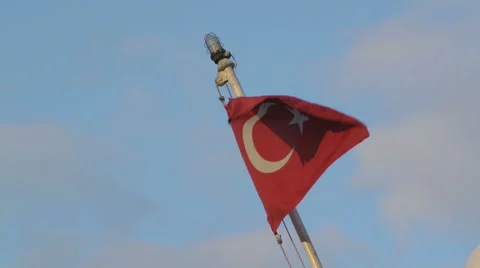 Turkish flag on the back of a passenger ship in Eminonu Istanbul Turkey 스톡 동영상 46705257