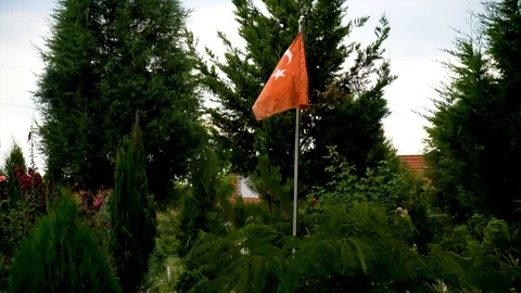 Turkish flag waving in the rain Vidéo 105868964
