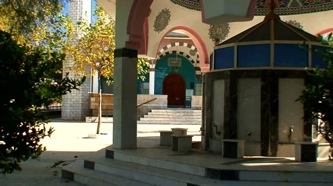 Turkish mosque with washing facilities outside 1 Video stock 1036267