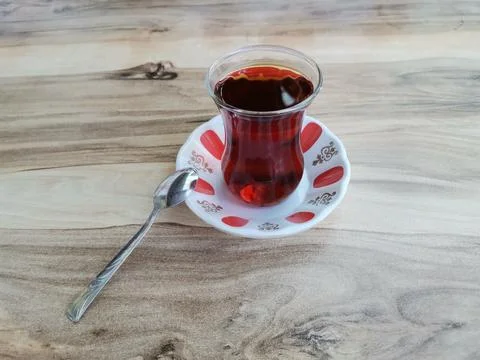 Turkish tea. Tea cup on the table. Foto stock