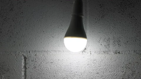 Turn on and turn off a led bulb Stock-Footage 219619369
