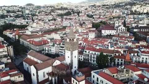 Turn around of the clock of "Se" cathedral and the harbour. Stock Footage 97179150