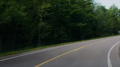 Turn in a road Vídeos de archivo 76317975