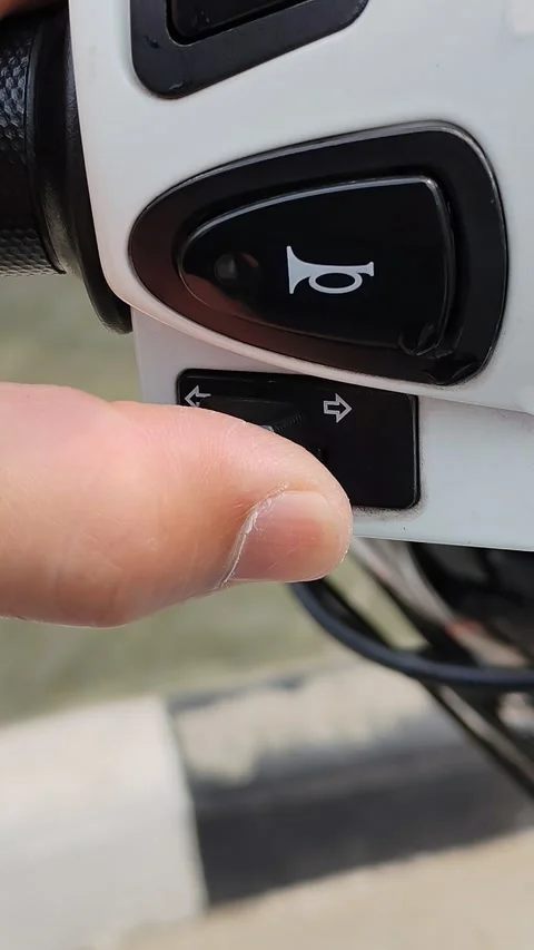 Turn signal Stock Footage 330447192