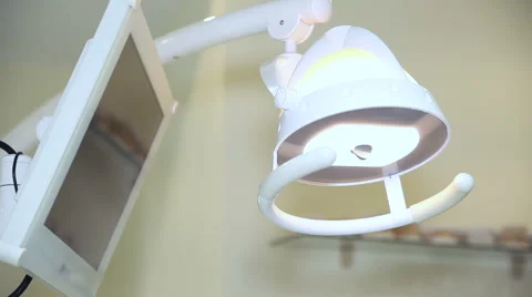 Turn on the spotlight in surgery Видео 65059351