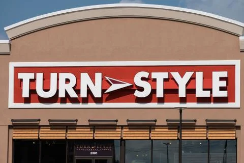 Turn Style Retail Consignment Store and Trademark Logo Stock Photos