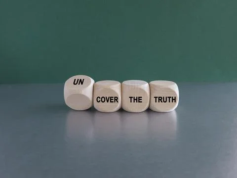 Turned a cube and changes the expression cover the truth to uncover the truth Foto stock