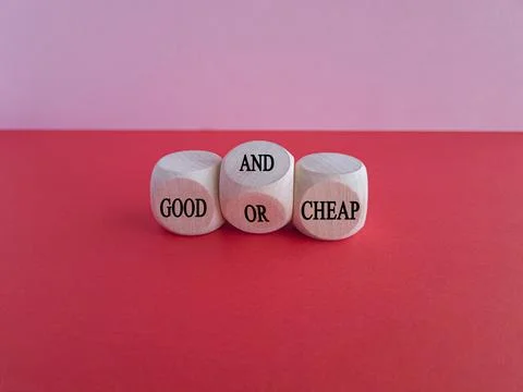 Turned wooden cube and changes the expression Foto stock