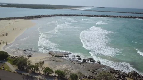 Turners Beach sits on the Eastern Australian coastline near the town of Yamba Vídeos de archivo 332684924