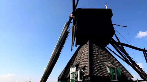 The turning blades of a Dutch windmill at Kinderdijk The Netherlands. Stock Footage 146727042