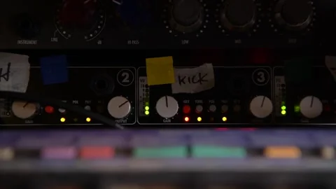 Turning knobs on mic preamps in the studio 스톡 동영상 297262381