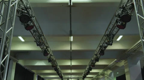 Turning on the stagelights, 4K Video stock 68396631