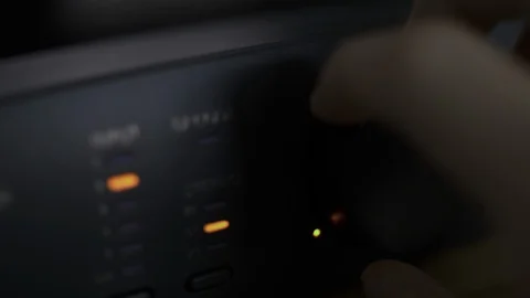 Turning Up Volume. 5.1 Surround Decoder. 動画素材 100345513