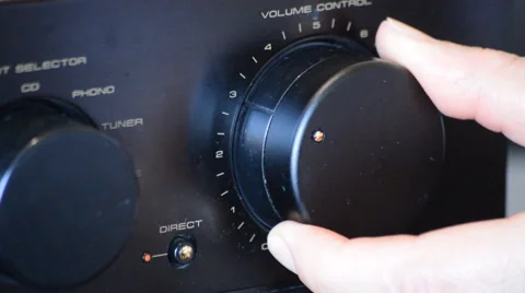 Turning The Volume Knob Vídeo Stock 49021563