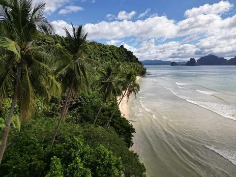 Turquoise lagoons and dramatic limestone cliffs in El Nido, Palawan Stock Photos