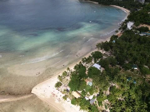 Turquoise lagoons and dramatic limestone cliffs in El Nido, Palawan 库存照片