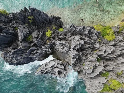 Turquoise lagoons and dramatic limestone cliffs in El Nido, Palawan Foto stock