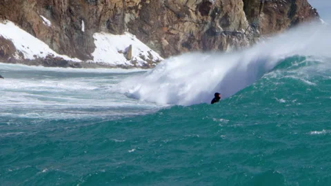 Turquoise Ocean Wave Breaking Rocky Snowy Coastline Winter Slow Motion Видео 331670030