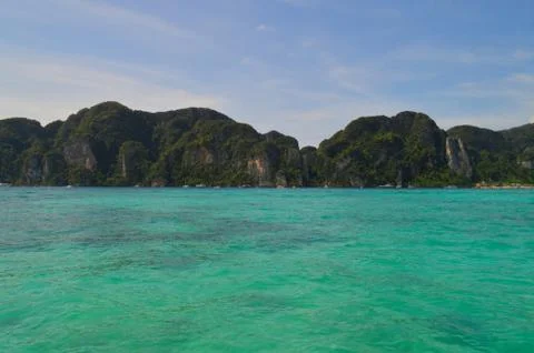 The turquoise waters of Phi Phi Islands Stock Photos
