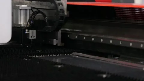 Turret punch presses 库存影片 90749551