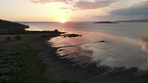 Tuscan lake sundown Stock Footage 290239787