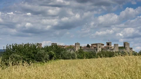 Tuscan landscape timelapse Stock Footage 138669712
