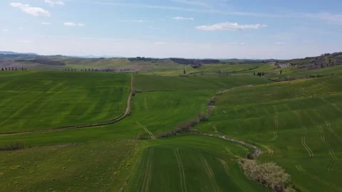 Tuscany Fields in Spring 스톡 동영상 242582983