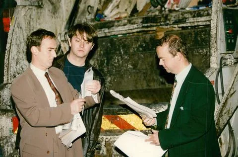 Tv Programme: Have I Got News For You. Picture Shows L-r: Angus Deayton Paul Mer Fotos Stock