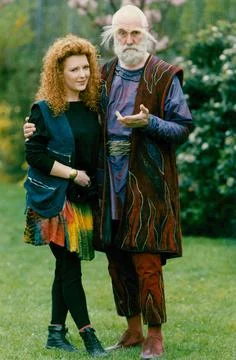Tv Programme: Parallel 9. Helen Atkins And Roddy Maude-roxby Who Star In The Pro 스톡 사진