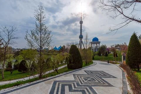 Tv tower and memorial complex of Memory of Repression Victims, Tashkent Stockfoto's
