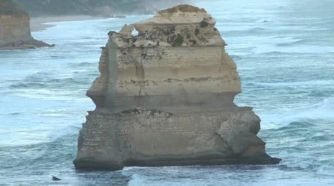 Twelve Apostles collection - Close up on left twelve apostle then zoomed out Vídeo Stock 11161805