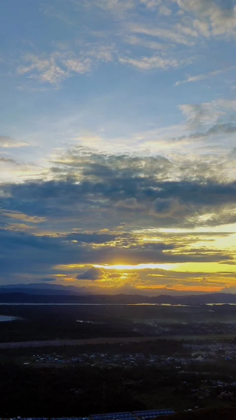 Twilight in the afternoon Stock Footage 168932961