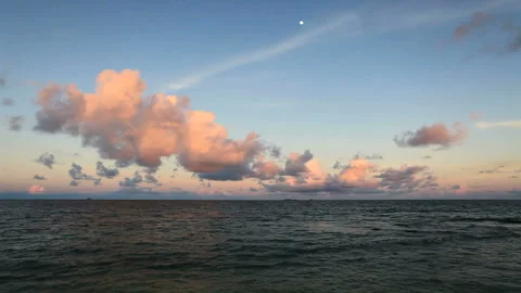 Twilight Clouds, Three Islands, and the Full Moon 스톡 동영상 324921797