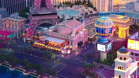 Twilight high angle view of the Paris Las Vegas 库存影片 147737136